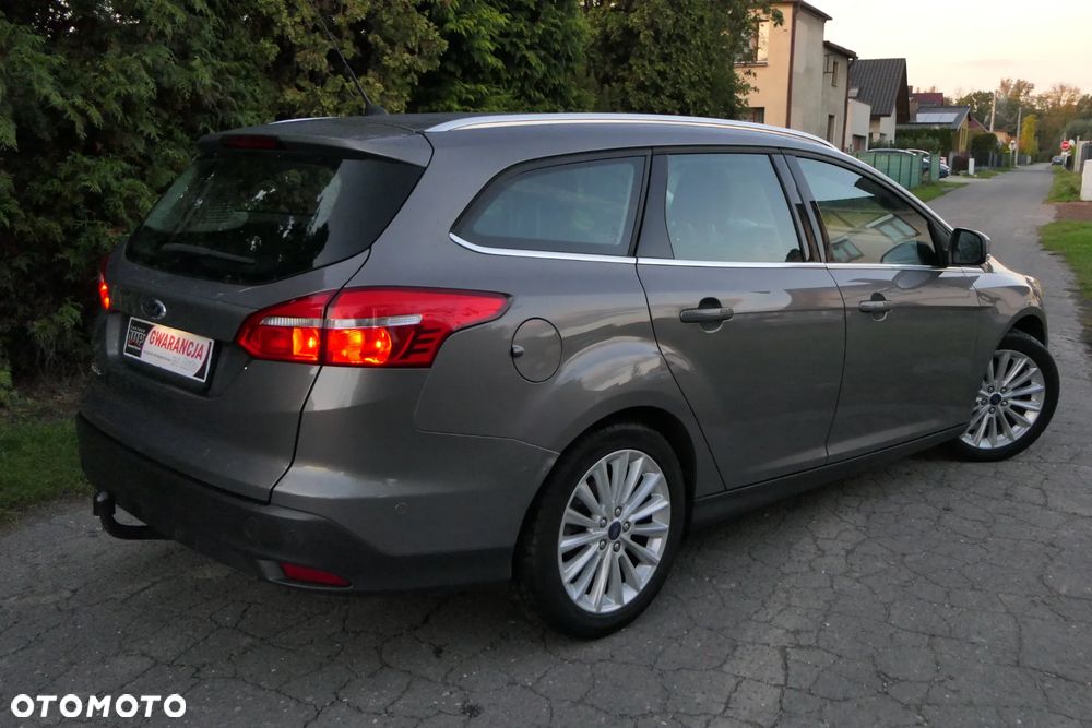Ford Focus Turnier 1.5 EcoBlue Start-Stopp-System TITANIUM STYLE - 7