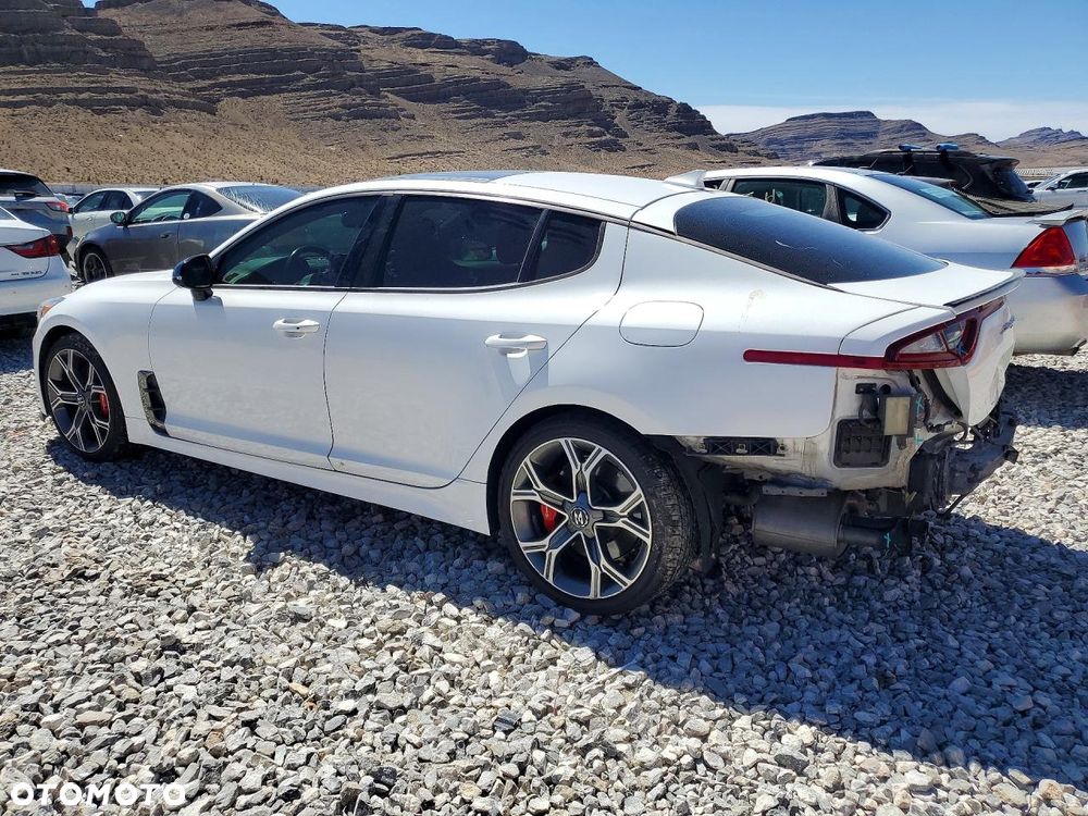 Kia Stinger 3.3 T-GDI AWD GT - 3
