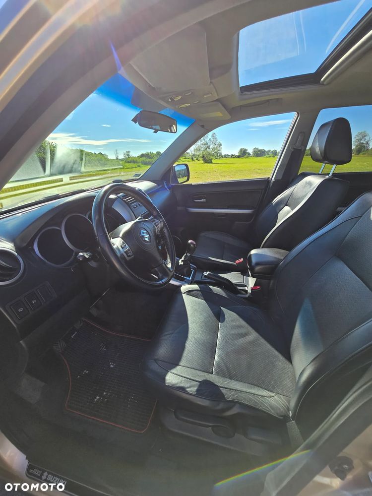 Suzuki Grand Vitara 1.9 DDiS De Luxe - 14