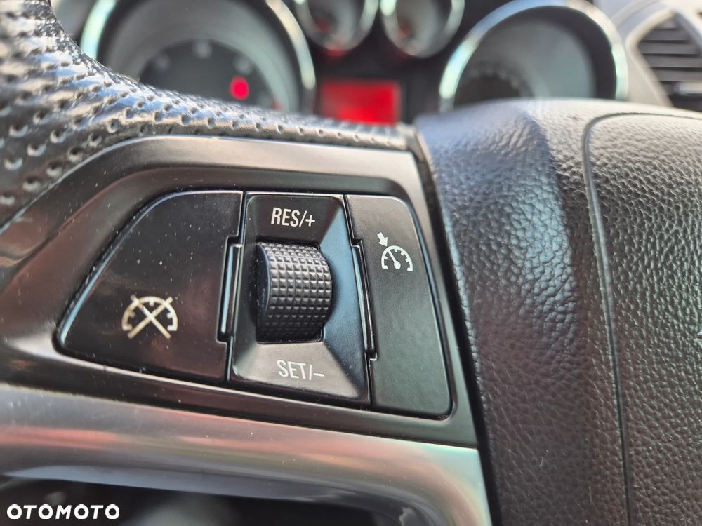 Opel Insignia 2.0 CDTI EcoFLEX Cosmo - 17