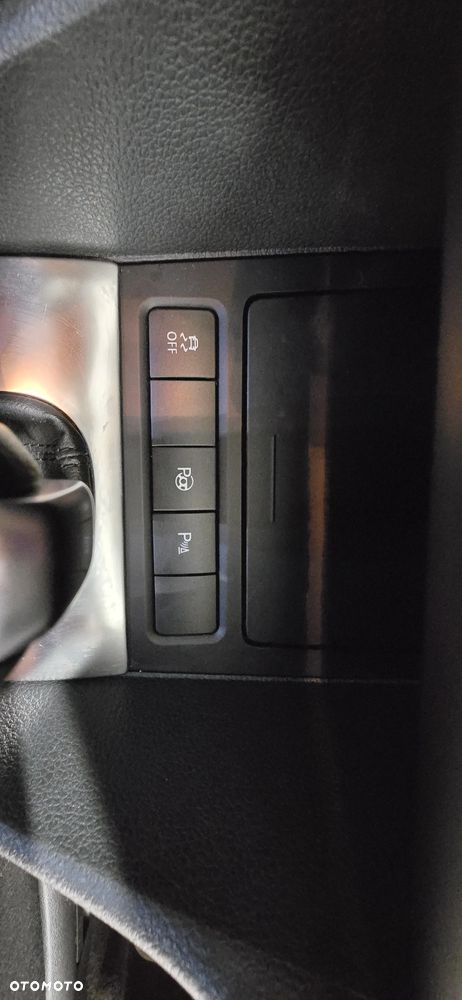 Volkswagen Golf 2.0 TDI DPF DSG Highline - 19
