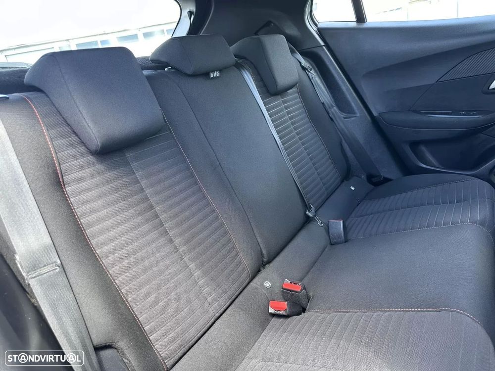Peugeot 2008 1.5 BlueHDi Style - 32