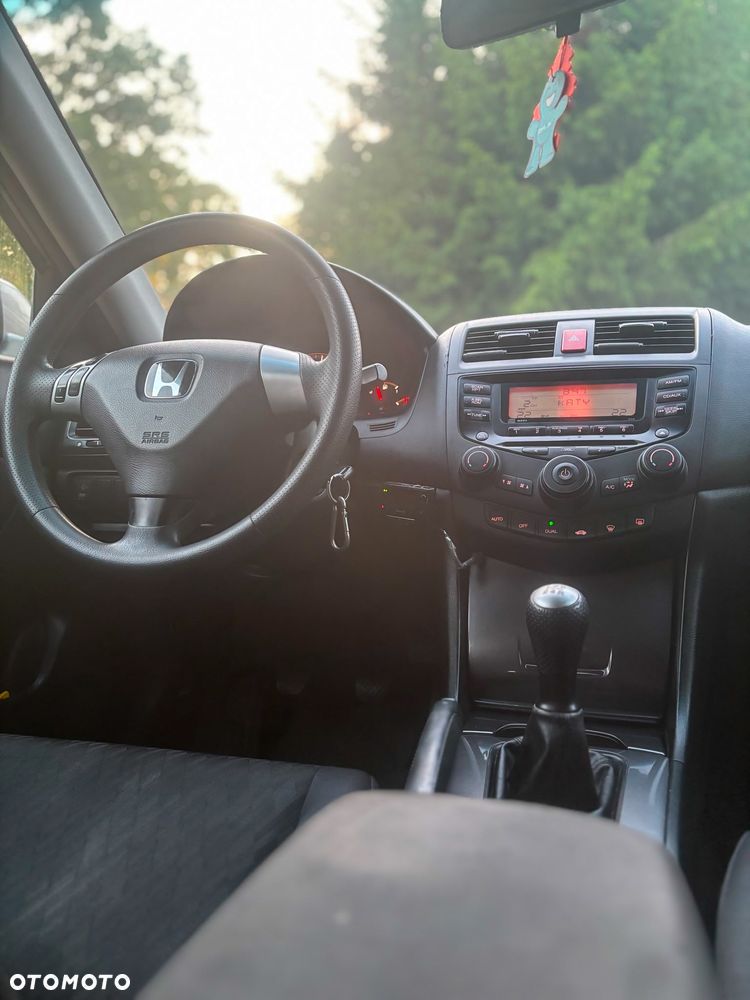 Honda Accord 2.0 Comfort - 14