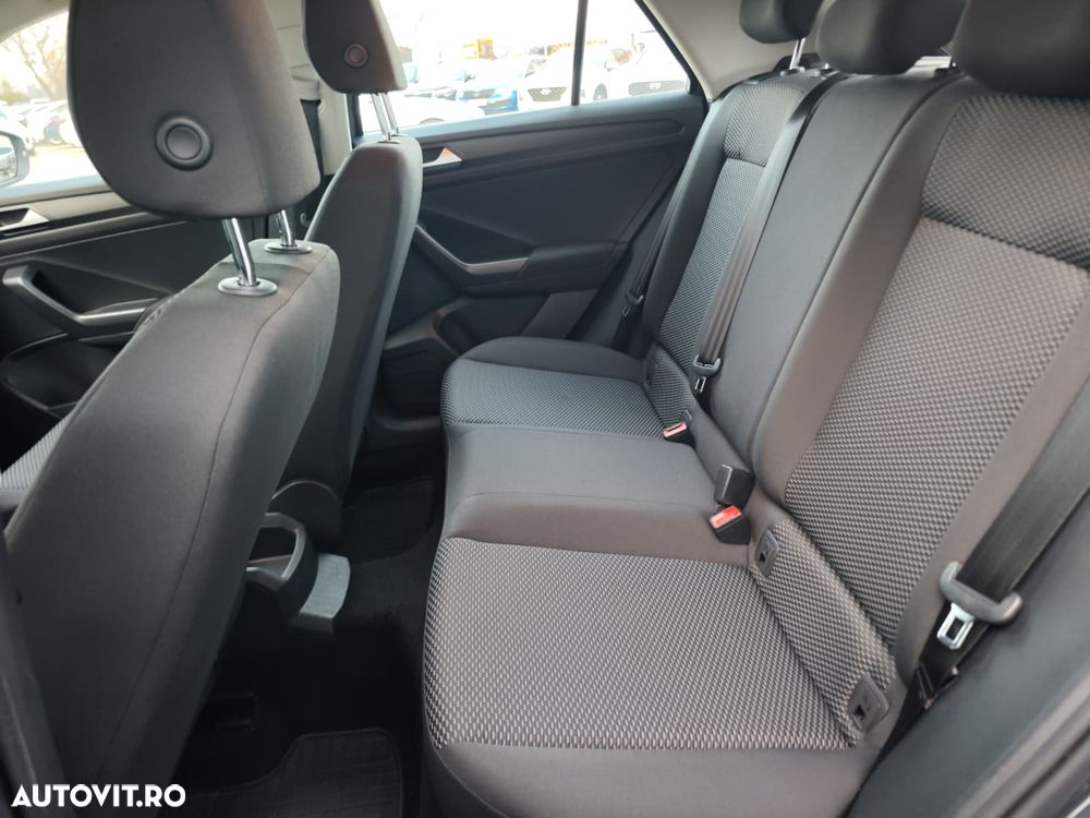 Volkswagen T-Roc 1.0 TSI Advanced - 12