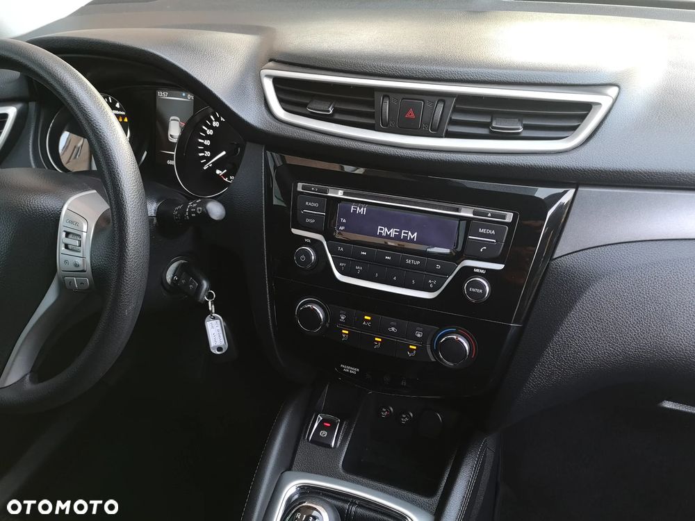 Nissan Qashqai 1.2 DIG-T Acenta - 19