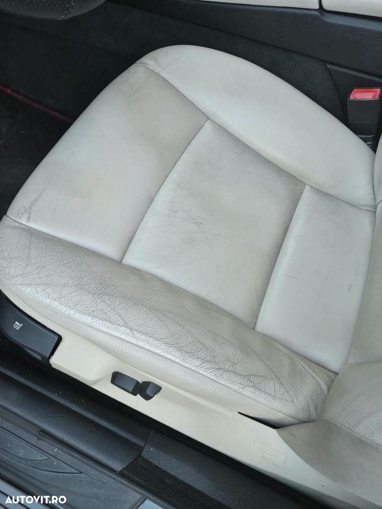 BMW Seria 5 520d - 24
