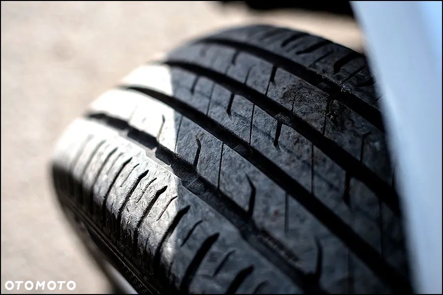 Volkswagen Golf - 17