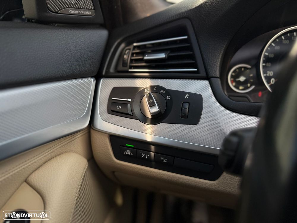 BMW M550d xDrive Auto - 32