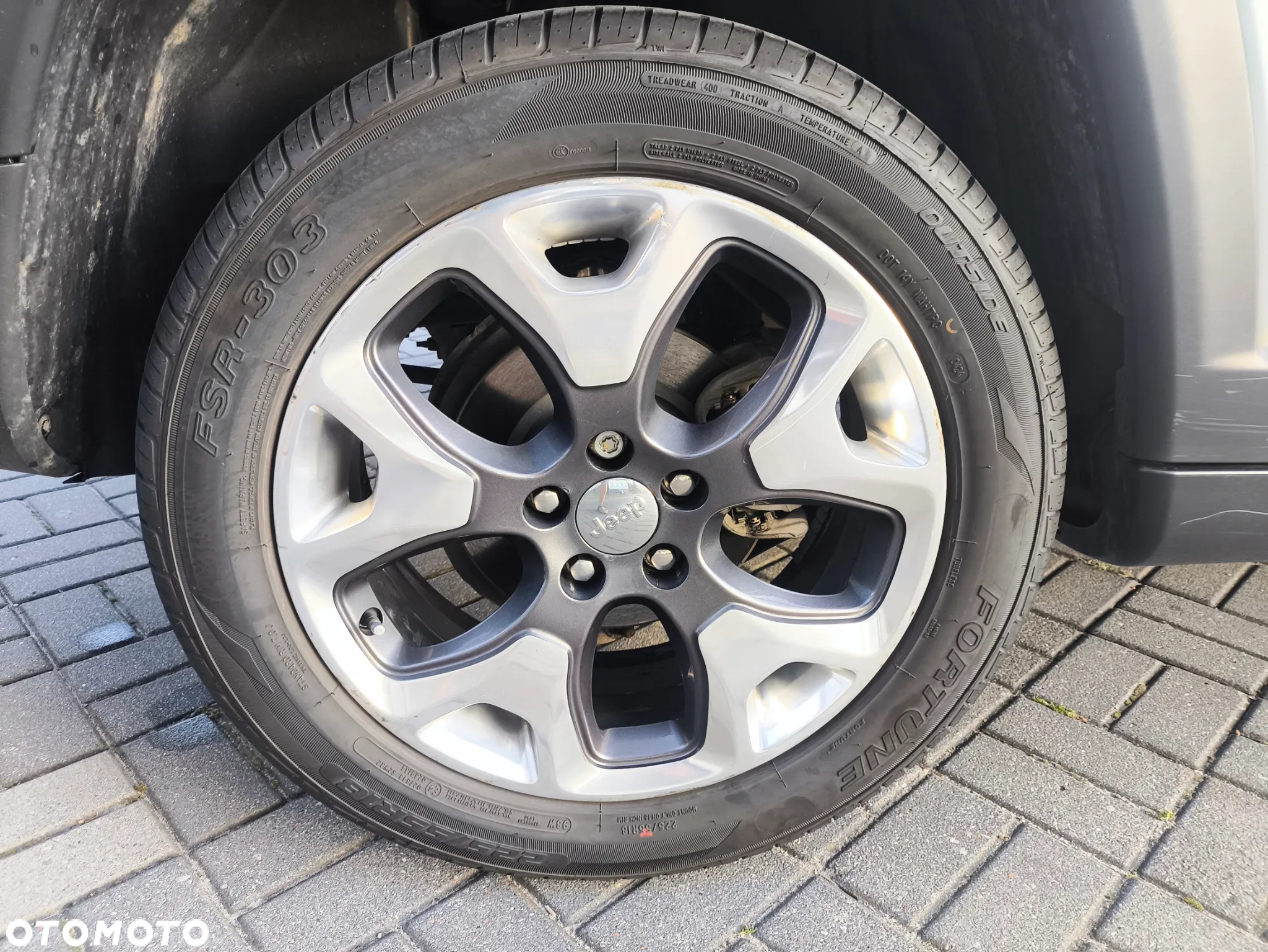 Jeep Compass - 16