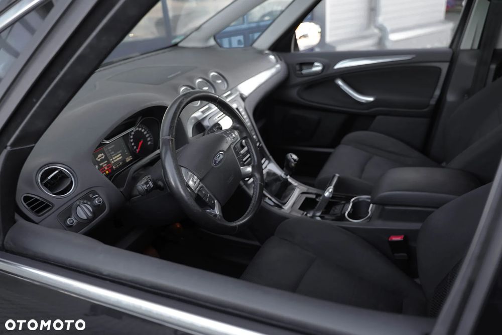 Ford S-Max 2.0 TDCi DPF Titanium - 14