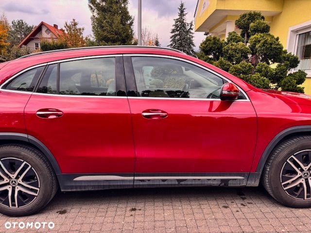 Mercedes-Benz GLA 200 Business Edition - 2