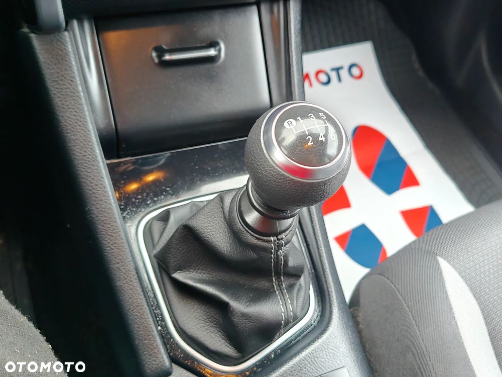 Toyota Auris 1.33 VVT-i Active - 27