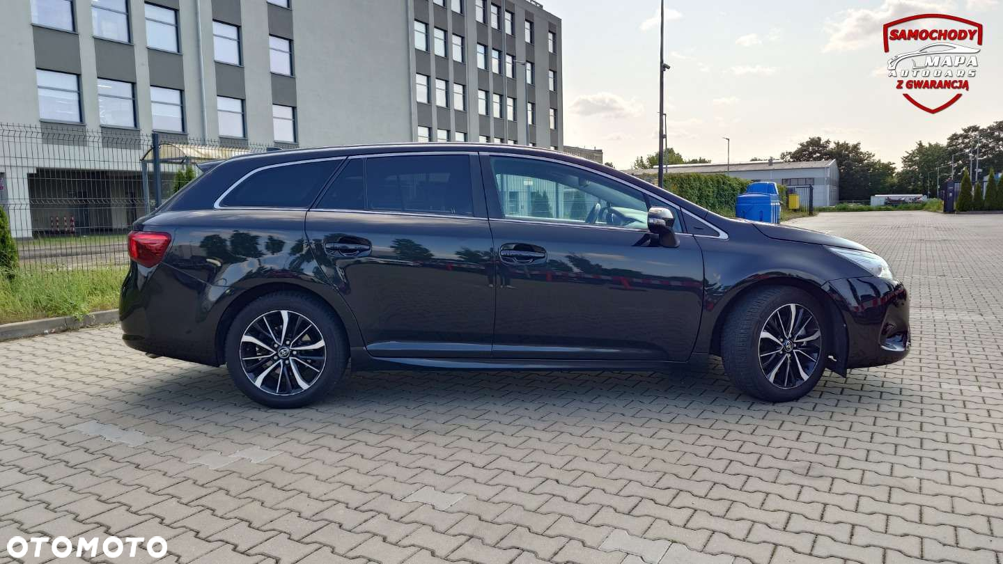 Toyota Avensis - 16