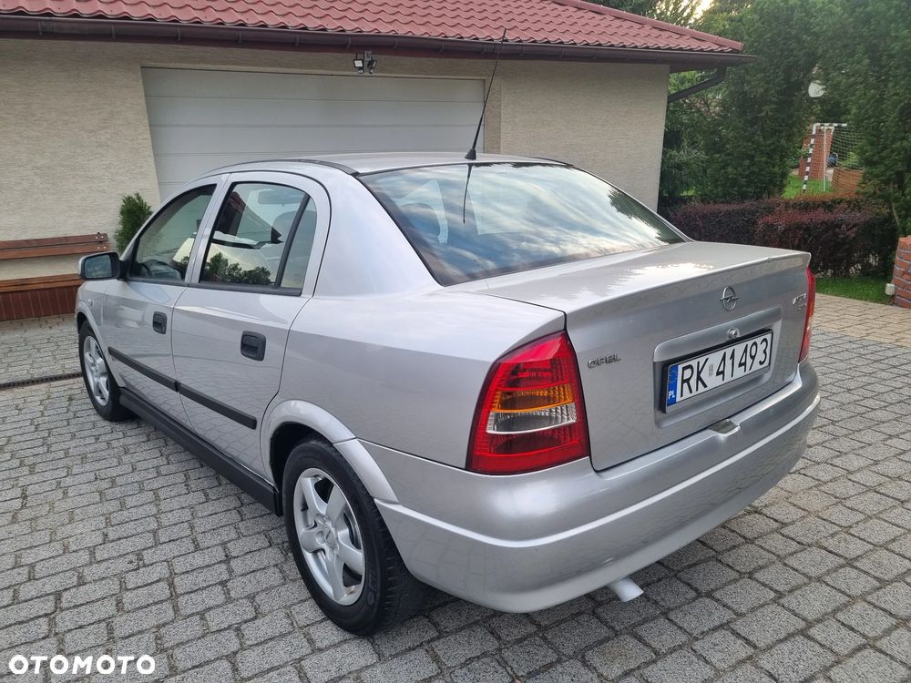 Opel Astra 2.0 DI Elegance - 8
