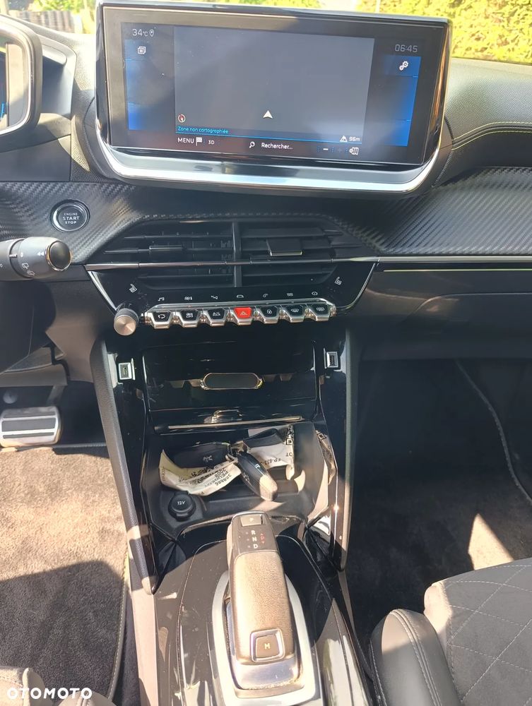 Peugeot 2008 PureTech 155 EAT8 GT - 7