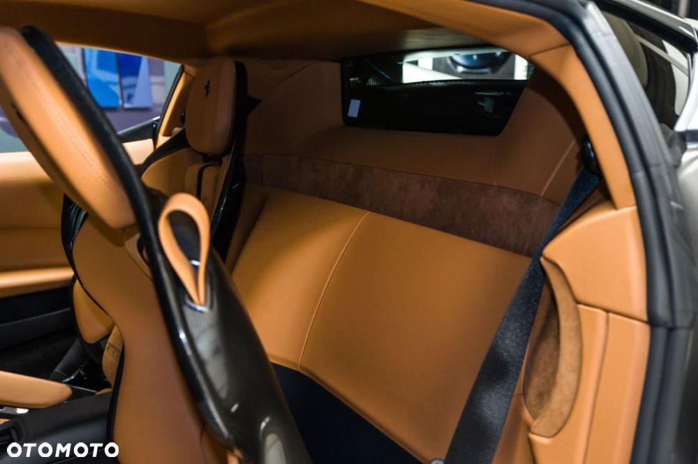 Ferrari SF90 Stradale - 17