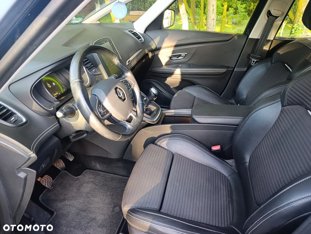 Renault Scenic ENERGY TCe 130 BOSE EDITION - 16