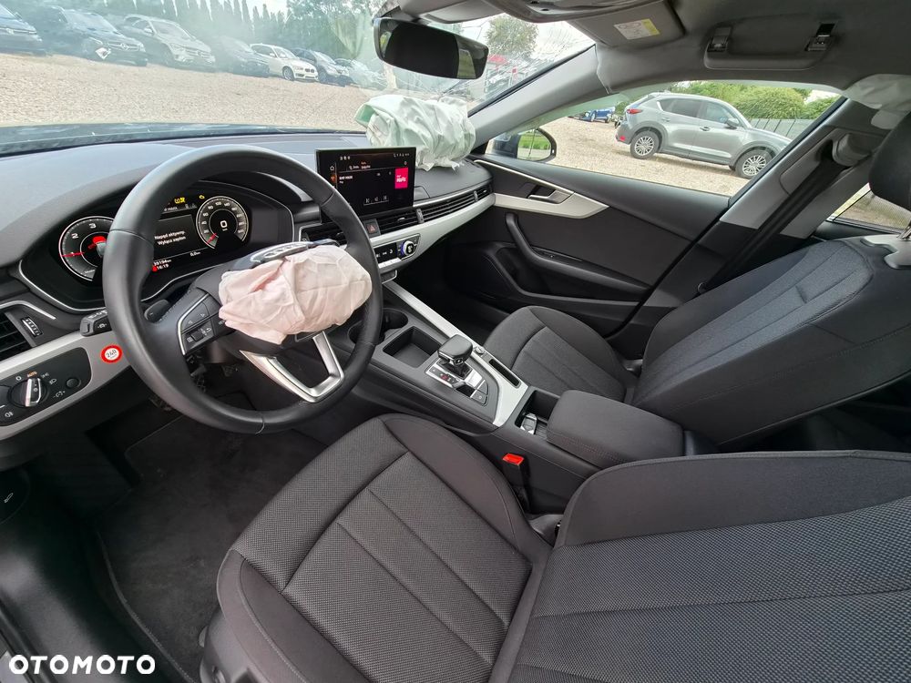 Audi A4 Avant 35 TDI S tronic - 12