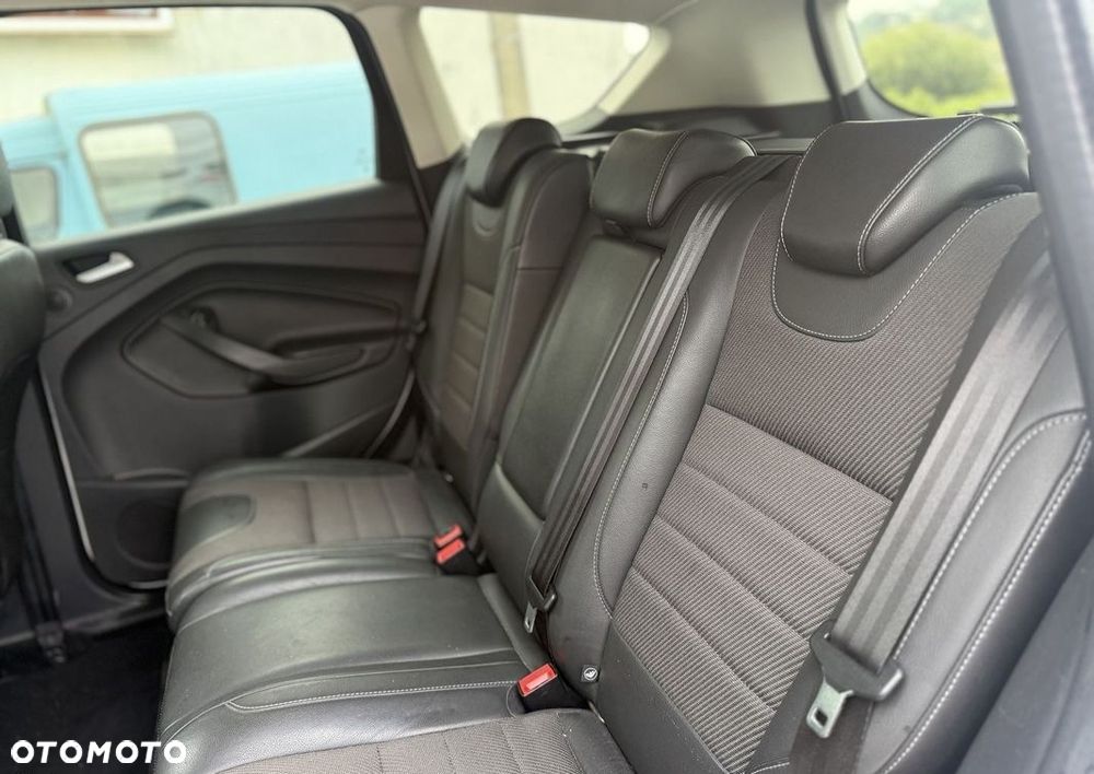Ford Kuga 2.0 TDCi 2x4 ST-Line - 8