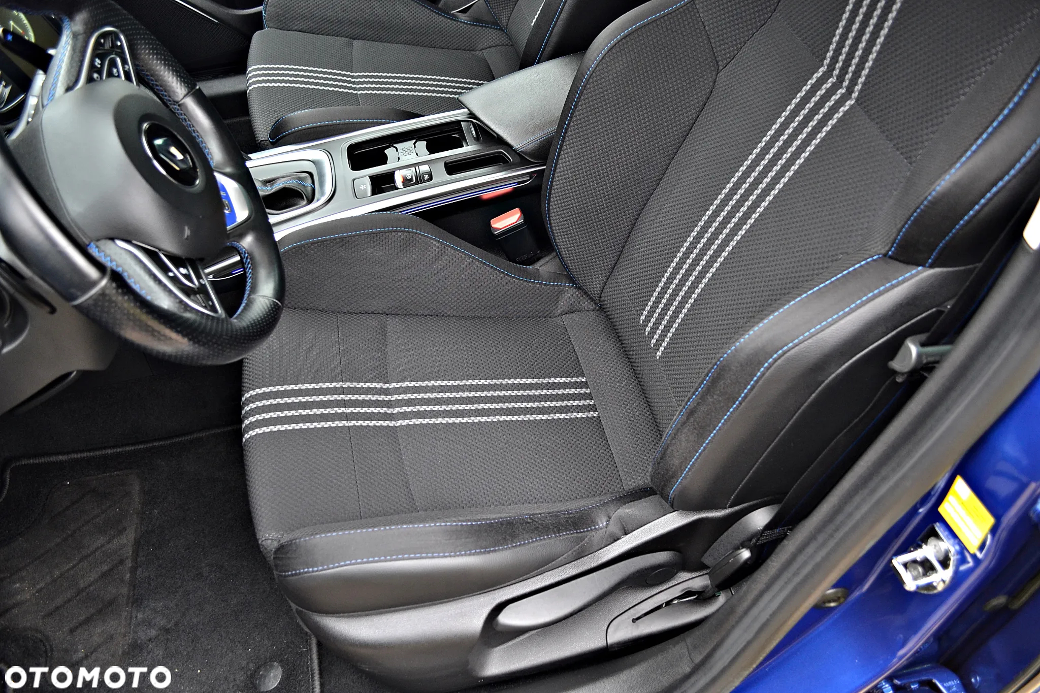 Renault Megane Grandtour ENERGY dCi 165 EDC GT LINE - 26