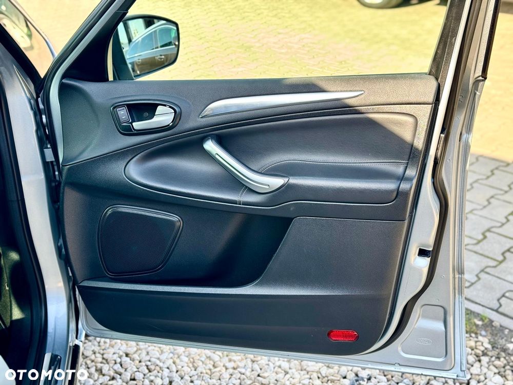 Ford S-Max 2.0 TDCi DPF Titanium X - 17