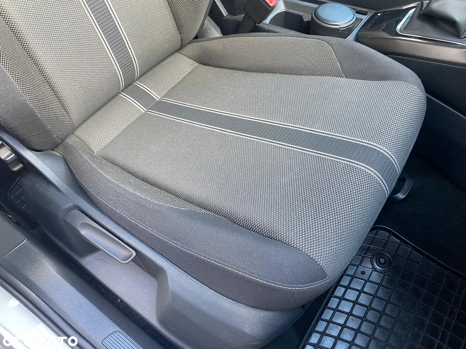 Volkswagen T-Roc 1.0 TSI Special Edition - 31