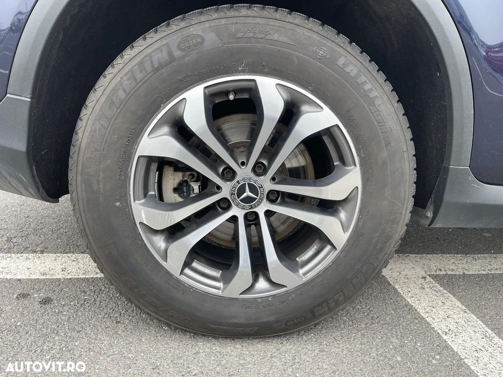 Mercedes-Benz GLC - 25