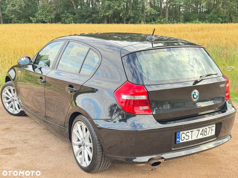 BMW Seria 1 116i - 11