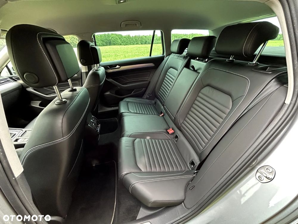 Volkswagen Passat 2.0 TDI 4Mot Elegance DSG - 11