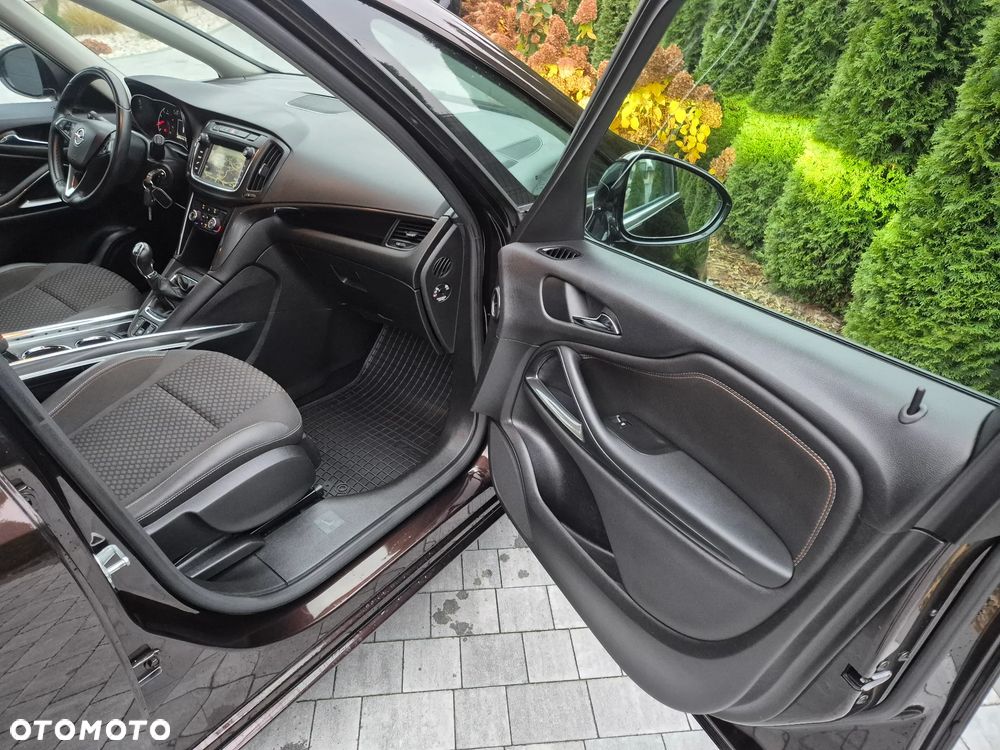 Opel Zafira 1.4 T Cosmo EU6 - 28