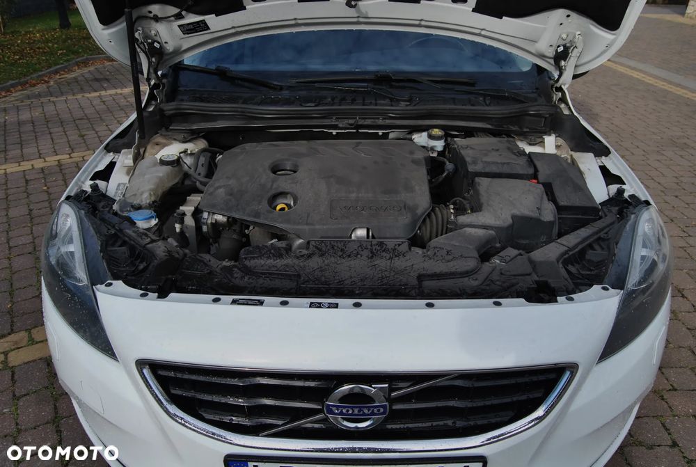 Volvo V40 D2 - 13