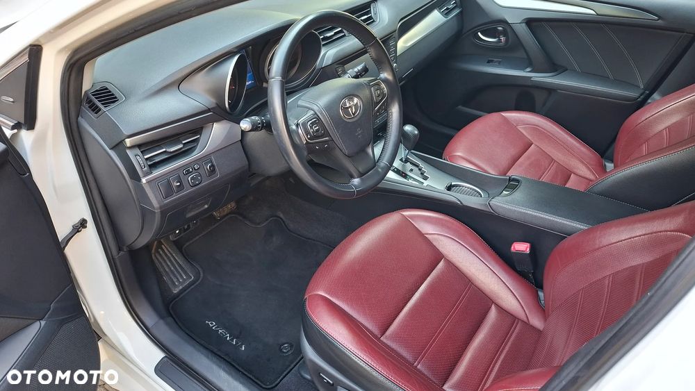 Toyota Avensis 1.8 Selection MS - 15