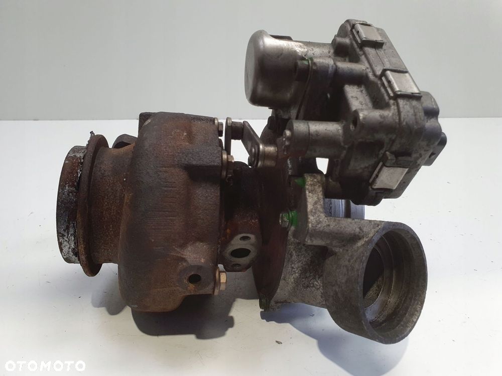 TURBOSPRĘŻARKA Mercedes Vito W639 2.2 CDI _ turbo - 4
