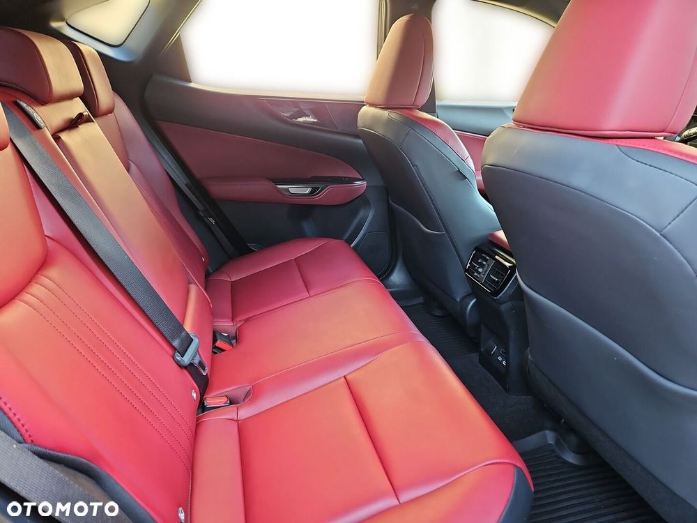 Lexus NX 350h Prestige AWD - 27