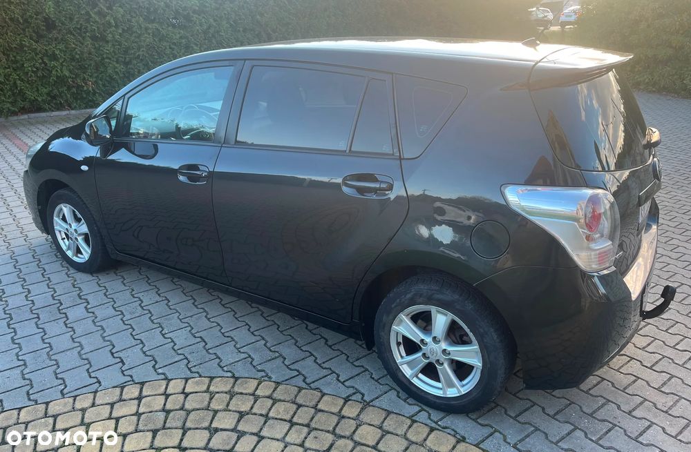 Toyota Verso 2.0 D-4D Executive - 5