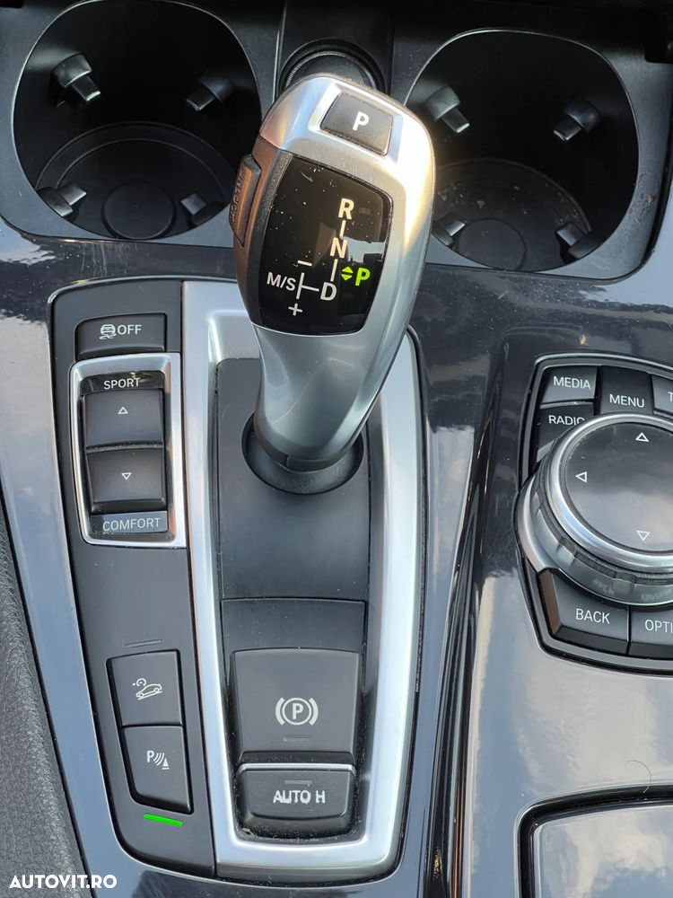 BMW Seria 5 520d xDrive - 25