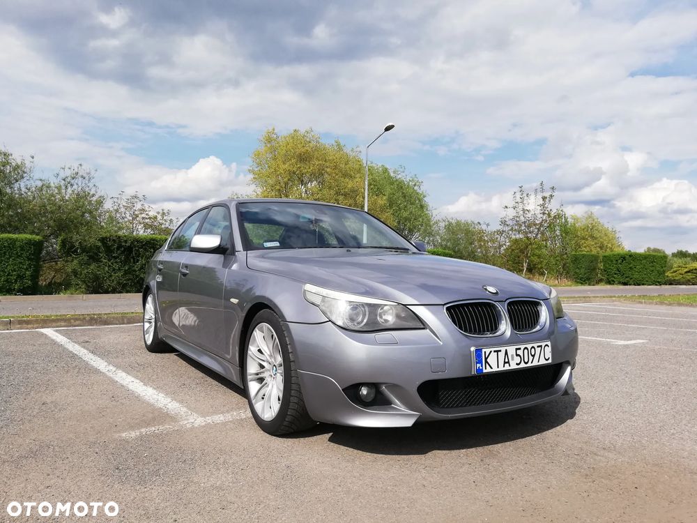 BMW Seria 5 525i - 4