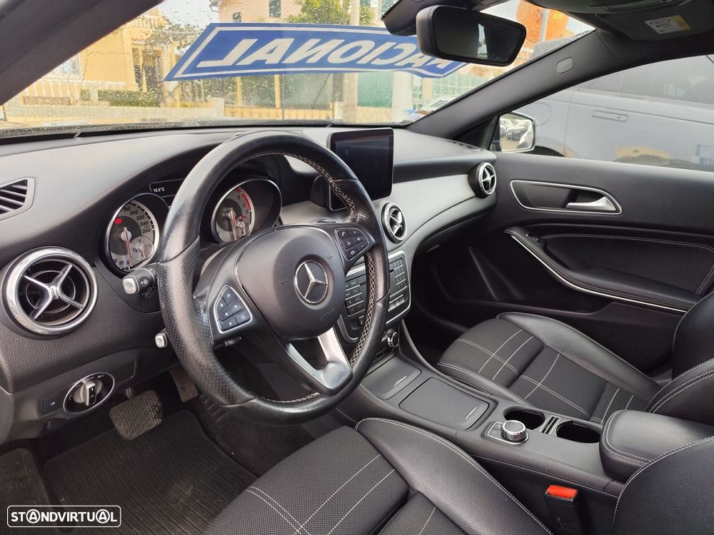 Mercedes-Benz GLA 220 d Style - 12