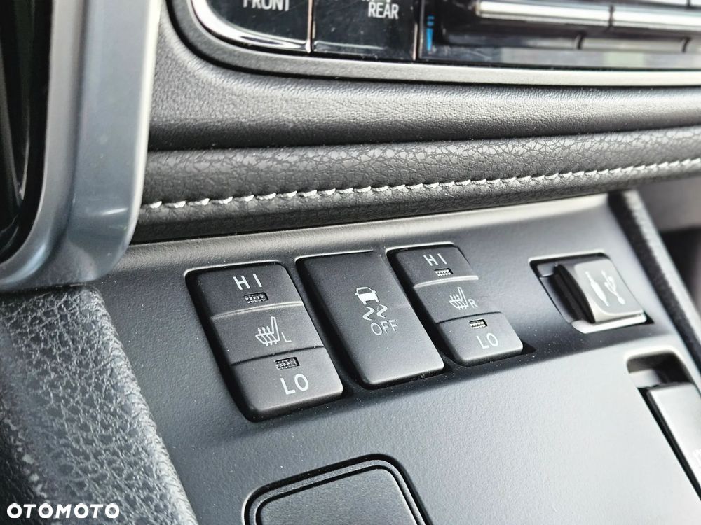 Toyota Auris Hybrid 135 Premium - 35