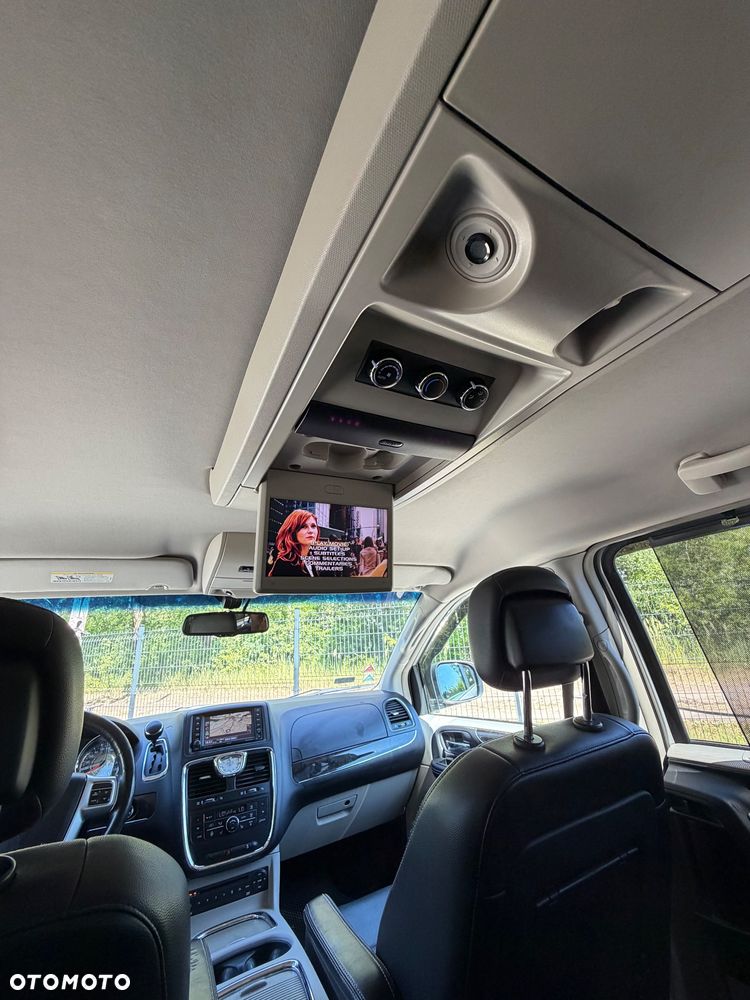 Lancia Voyager 2.8CRD Platinum - 12