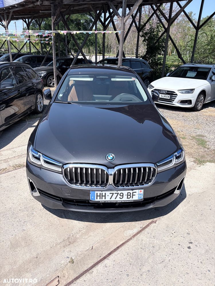 BMW Seria 5 520e Aut. Luxury Line - 12