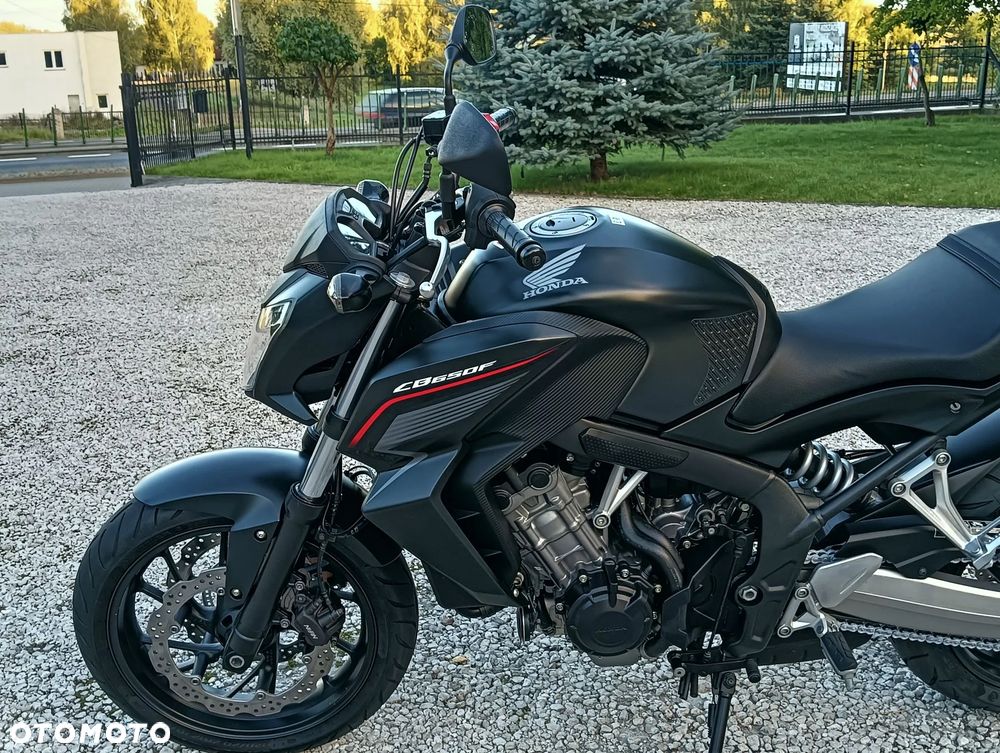 Honda CB - 24