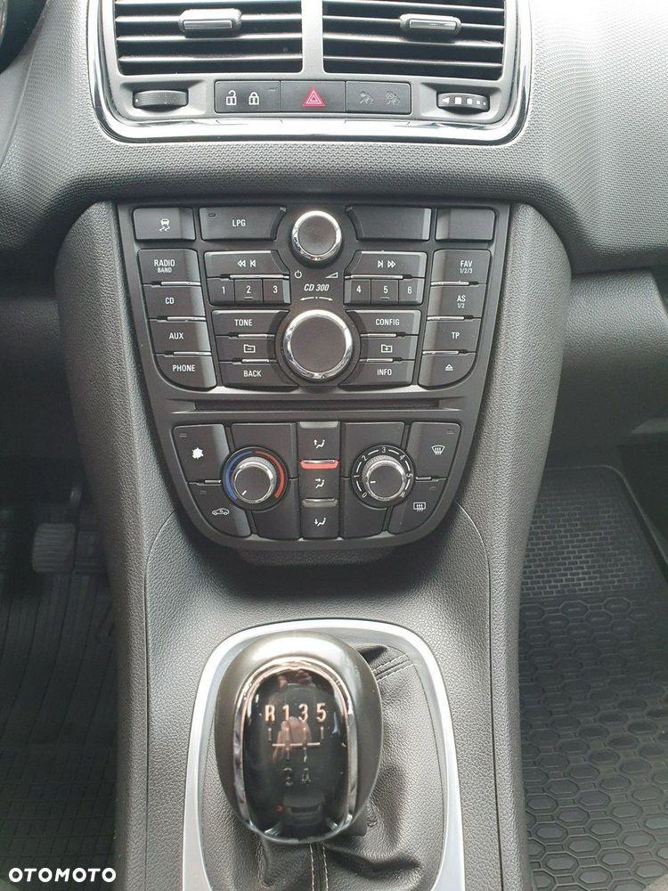 Opel Meriva 1.4 T Enjoy - 21