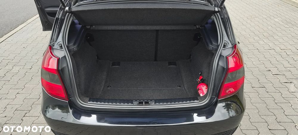 BMW Seria 1 116i - 13