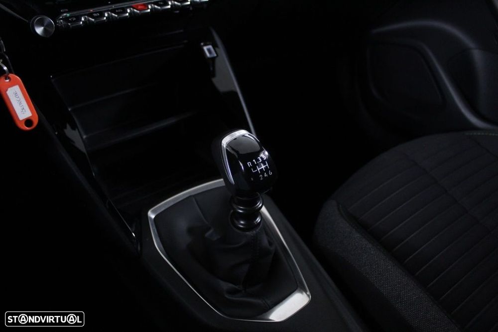 Peugeot 2008 1.2 PureTech Active - 31