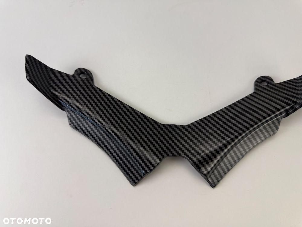 Dolna osłona czaszy Carbon Yamaha MT 125 2020+ - 3