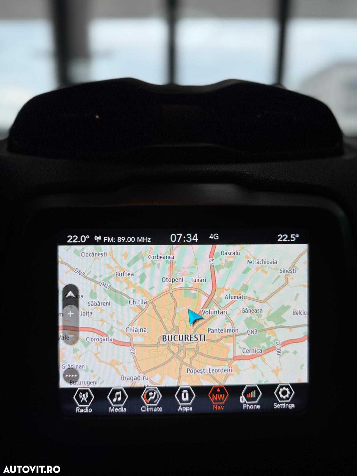 Jeep Renegade 1.3 T-GDI 4xe PLUG-IN Hybrid Automatik S - 9