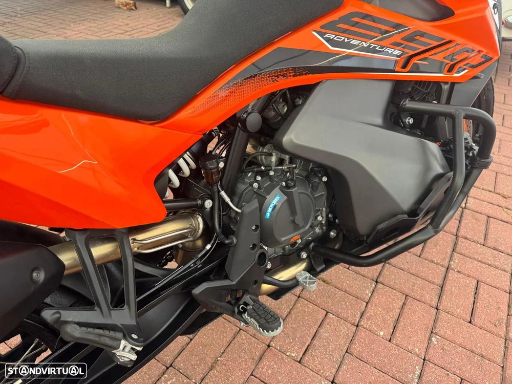 KTM 890 - 6