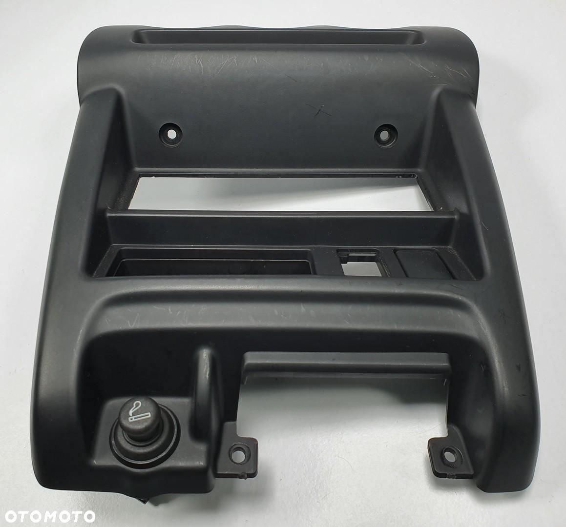 RAMKA OSŁONA NAWIEWU RADIA 12V DESKI KONSOLI NISSAN MICRA K11 682606F600 - 3