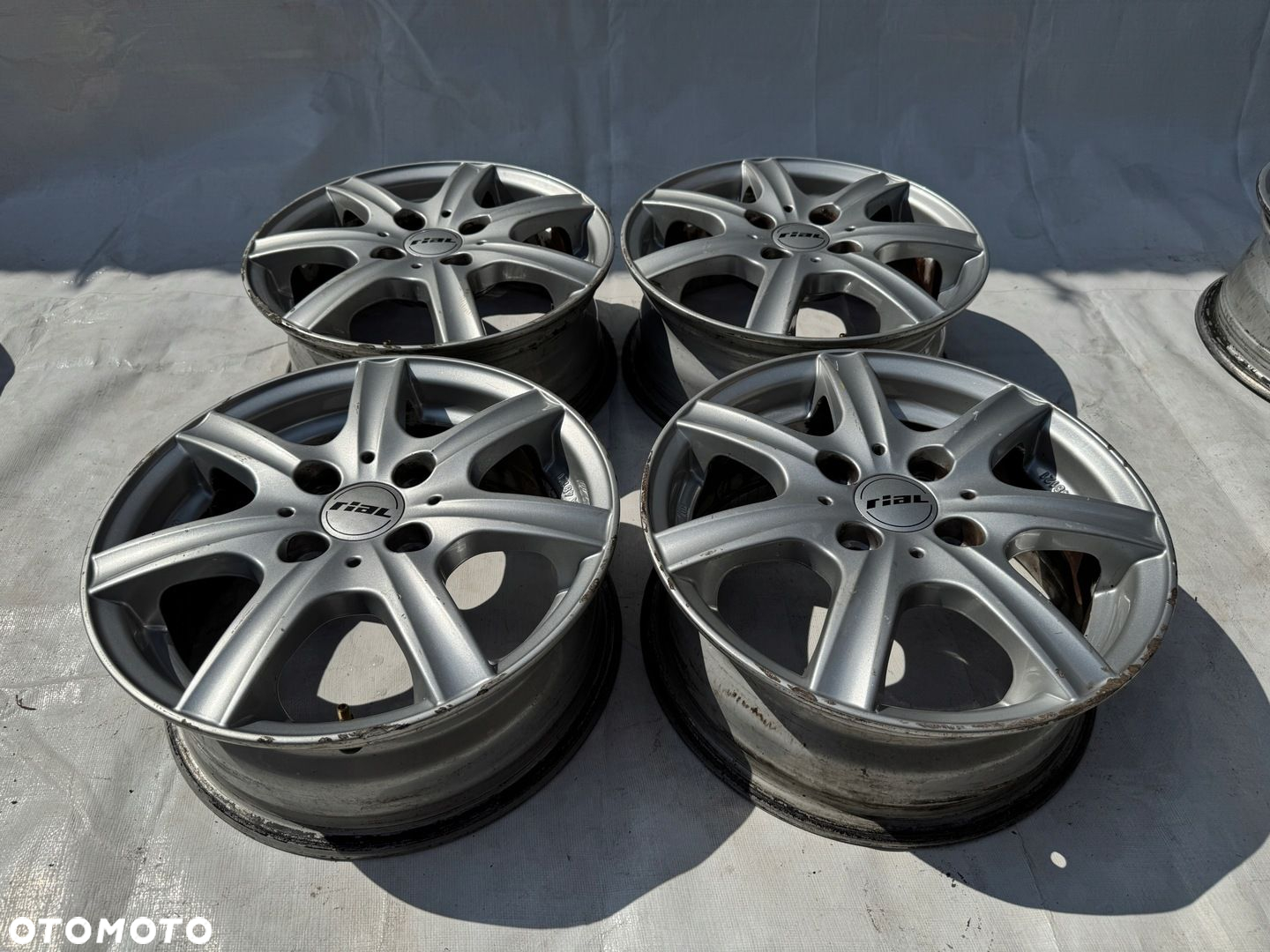 Felgi Rial Toyota Suzuki 4x100 5,5J 14" ET43 711 - 2